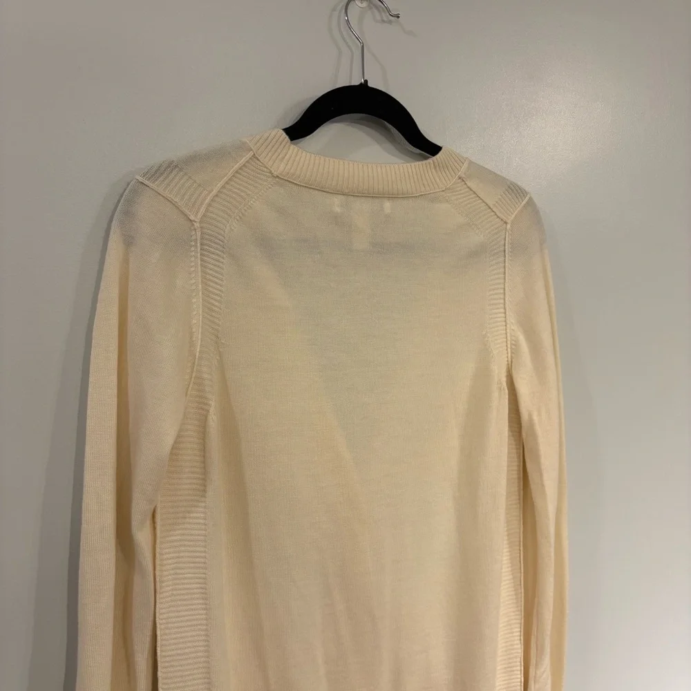 Banana Republic Merino Wool button front cardigan longer style extra fine wool - Picture 8 of 16